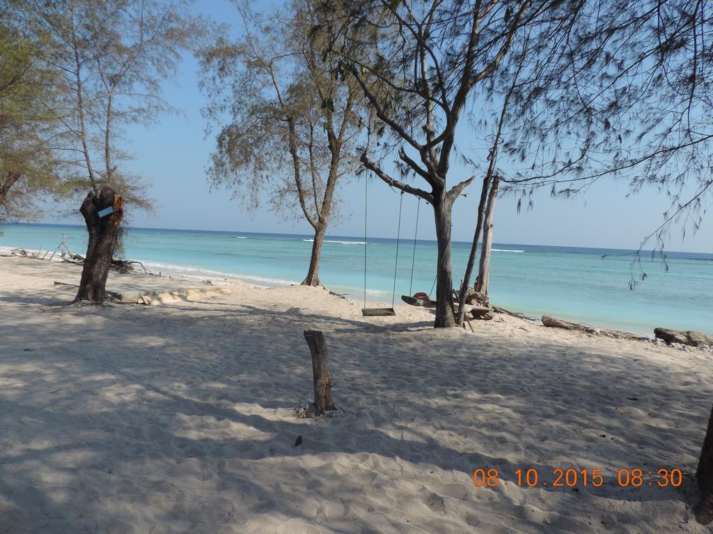Yaya Bungalows Blue Coral Gili Meno Ruang foto