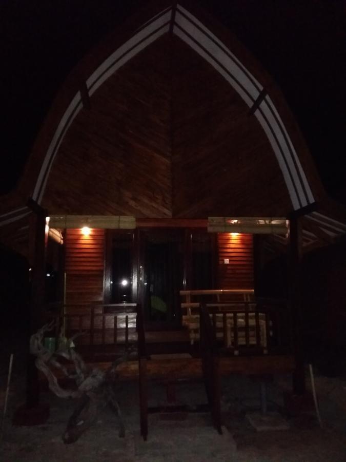 Yaya Bungalows Blue Coral Gili Meno Bagian luar foto